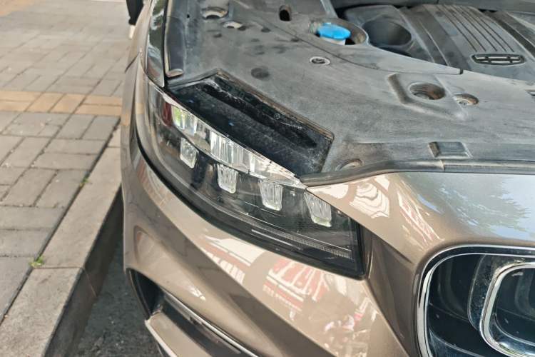 Used Geely Auto Emgrand X7 Sport 2020 1.8TD DCT ZhiZun PRO Right Front Headlight