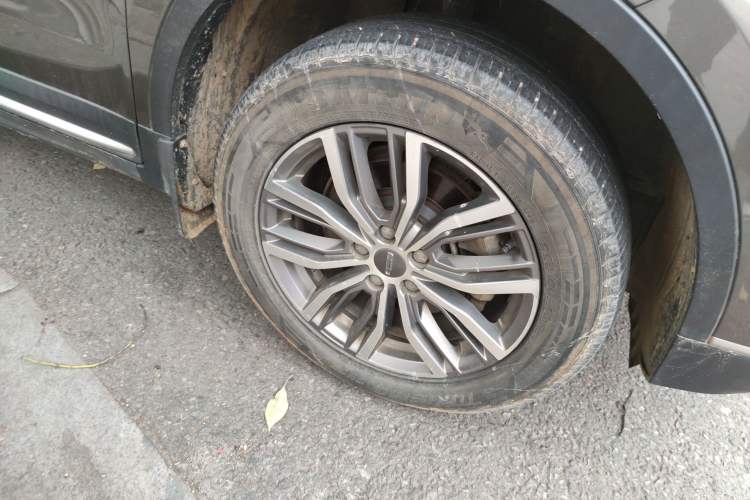 Used Geely Auto Emgrand X7 Sport 2020 1.5TD Automatic Smart Connect PRO Right Front Wheel Hub