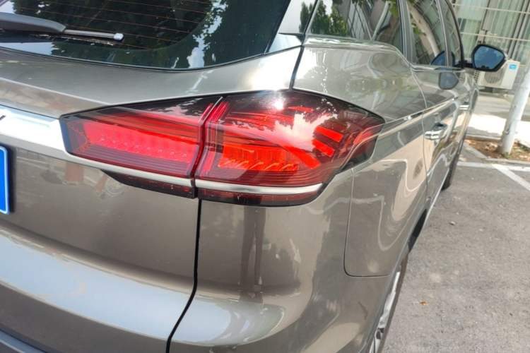 Used Geely Auto Emgrand X7 Sport 2020 1.5TD Automatic Smart Connect PRO Right Rear Taillight