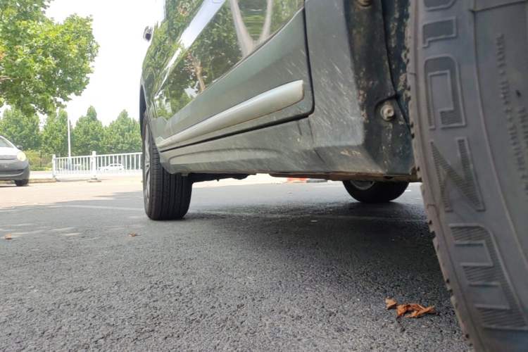 Used Geely Auto Emgrand X7 Sport 2020 1.5TD Automatic Smart Connect PRO Right Side Sill