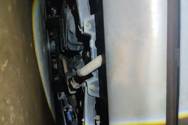Used Geely Auto Emgrand X7 Sport 2020 1.8TD DCT Two-Wheel Drive Smart Connect 4G-Enabled Version Chassis Rear