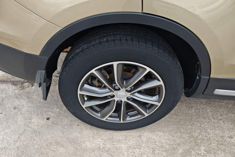 Used Geely Auto Emgrand X7 Sport 2020 1.8TD DCT Two-Wheel Drive Smart Connect 4G-Enabled Version Exterior 8