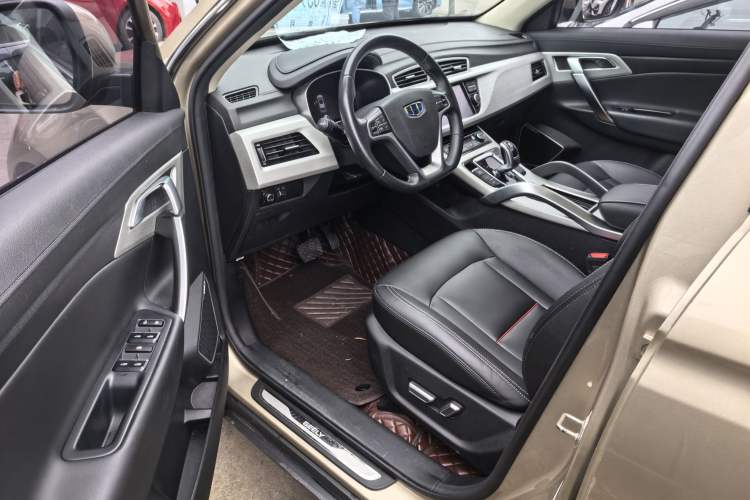 Used Geely Auto Emgrand X7 Sport 2020 1.8TD DCT Two-Wheel Drive Smart Connect 4G-Enabled Version Interior 2