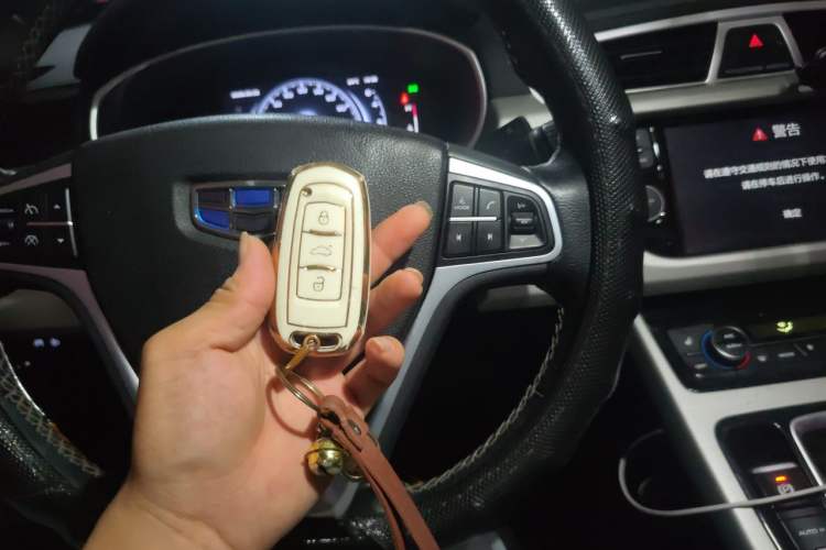 Used Geely Auto Emgrand X7 Sport 2020 1.8TD DCT Two-Wheel Drive Smart Connect 4G-Enabled Version Vehicle Key