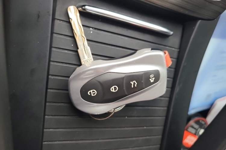 Used Geely Auto Emgrand X7 Sport 2020 1.8TD DCT Smart Connect PRO Vehicle Key