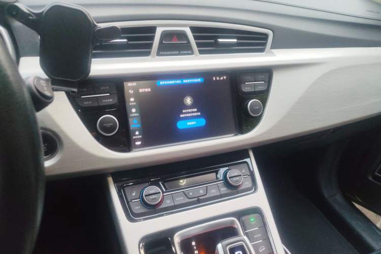 Used Geely Auto Emgrand X7 Sport 2020 1.8TD DCT Two-Wheel Drive Smart Connect 4G-Enabled Version Audio And AC Panel