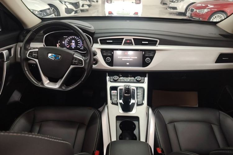Used Geely Auto Emgrand X7 Sport 2020 1.8TD DCT Two-Wheel Drive Smart Connect 4G-Enabled Version Center Console