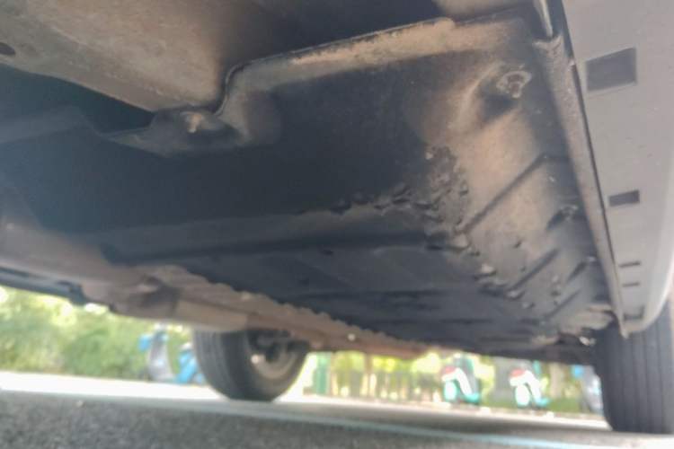 Used Geely Auto Emgrand X7 Sport 2020 1.8TD DCT Two-Wheel Drive Smart Connect 4G-Enabled Version Chassis Front Left