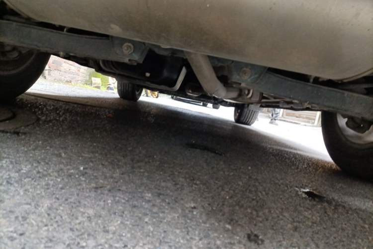 Used Geely Auto Emgrand X7 Sport 2020 1.8TD DCT Two-Wheel Drive Smart Connect 4G-Enabled Version Chassis Rear