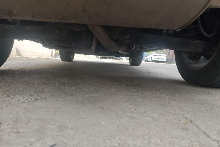Used Geely Auto Emgrand X7 Sport 2020 1.8TD DCT Two-Wheel Drive Smart Connect 4G-Enabled Version Chassis Rear