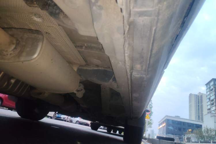 Used Geely Auto Emgrand X7 Sport 2020 1.8TD DCT Two-Wheel Drive Smart Connect 4G-Enabled Version Chassis Rear Right