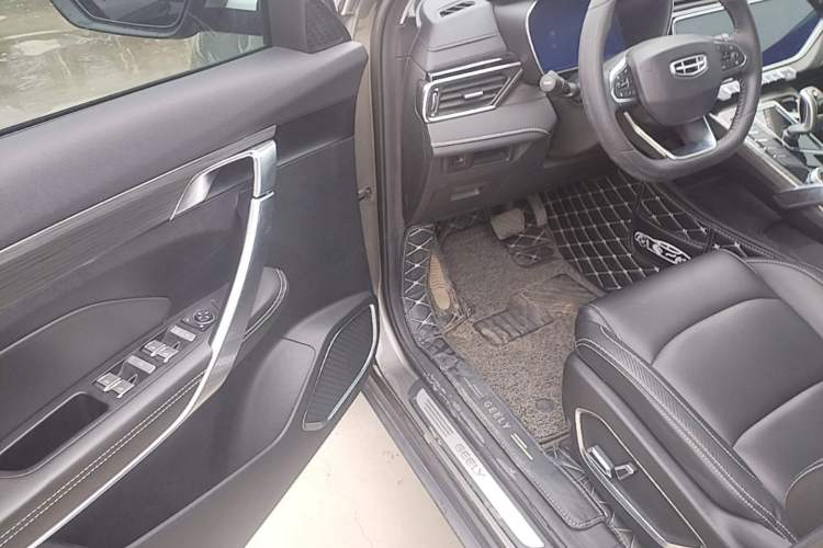 Used Geely Auto Emgrand X7 Sport 2020 1.5TD Automatic Smart Connect PRO Driver Seat