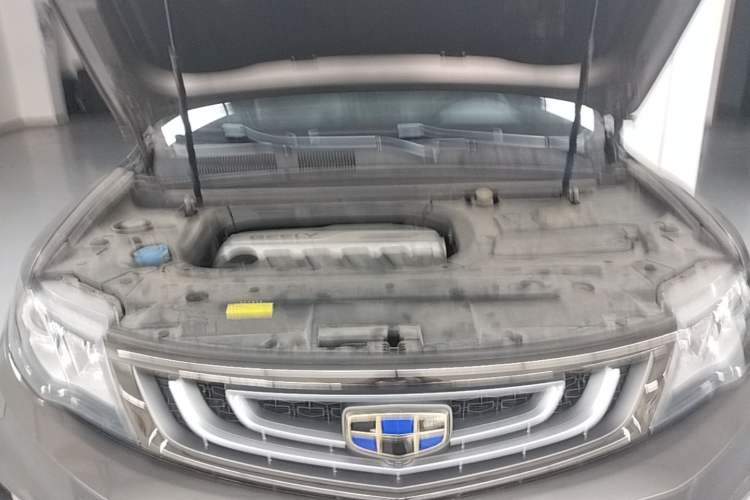 Used Geely Auto Emgrand X7 Sport 2020 1.8TD DCT Two-Wheel Drive Zhiya Model Engine Bay