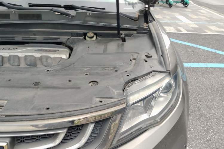 Used Geely Auto Emgrand X7 Sport 2020 1.8TD DCT Two-Wheel Drive Smart Connect 4G-Enabled Version Engine Bay Left