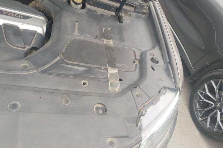 Used Geely Auto Emgrand X7 Sport 2020 1.8TD DCT Two-Wheel Drive Smart Connect 4G-Enabled Version Engine Bay Left