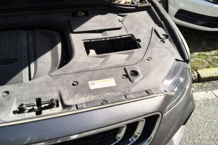 Used Geely Auto Emgrand X7 Sport 2020 1.8TD DCT Smart PRO Engine Bay Left