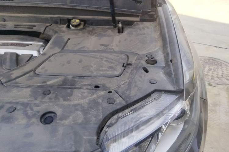Used Geely Auto Emgrand X7 Sport 2020 1.8TD DCT Two-Wheel Drive Zhiya Model Engine Bay Left