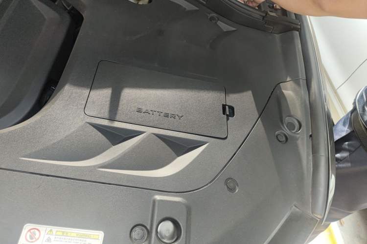 Used Geely Auto Emgrand X7 Sport 2020 1.8TD DCT Zhi Ling PRO Engine Bay Left
