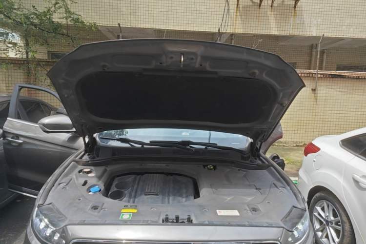 Used Geely Auto Emgrand X7 Sport 2020 1.8TD DCT Smart PRO Engine Bay
