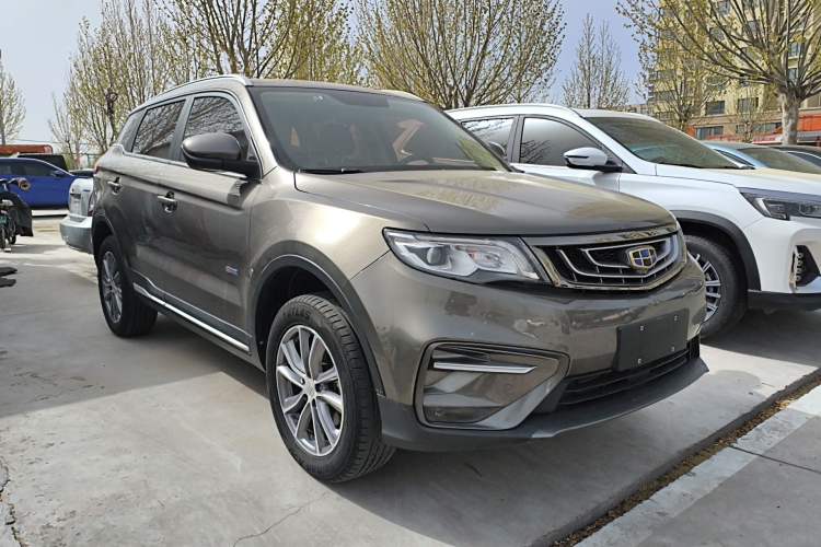 Used Geely Auto Emgrand X7 Sport 2020 1.8TD DCT Two-Wheel Drive Smart Connect 4G-Enabled Version Front Right 45 Deg