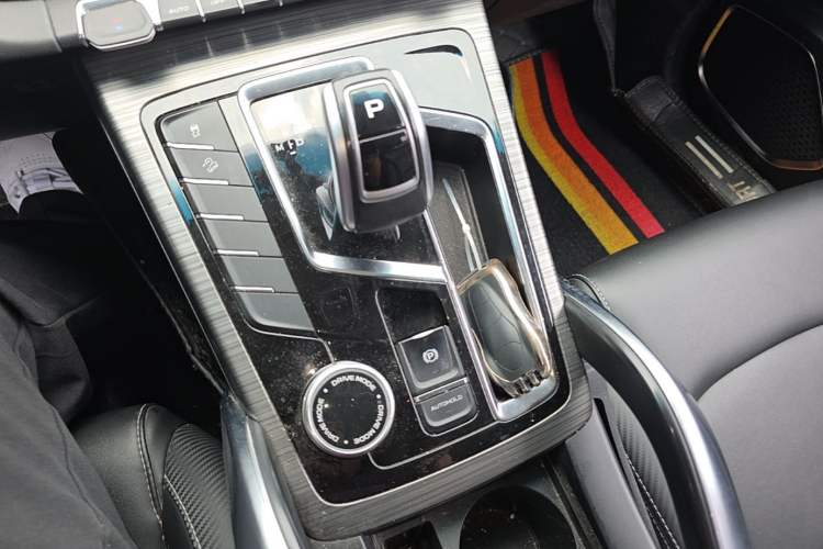 Used Geely Auto Emgrand X7 Sport 2020 1.8TD DCT Smart PRO Gear Lever