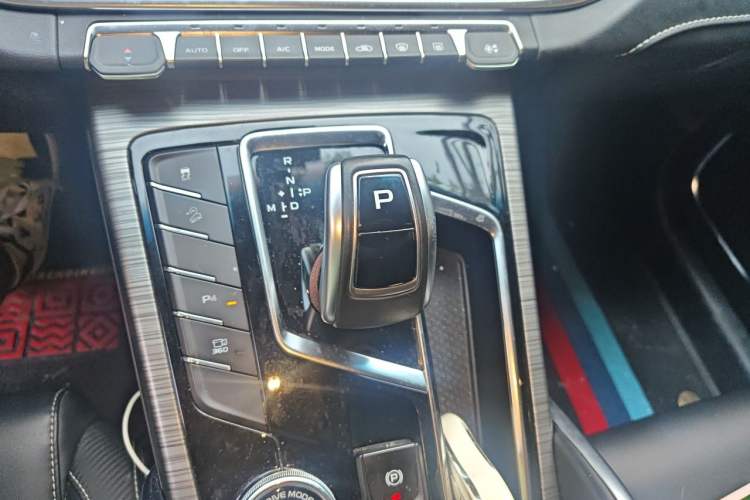Used Geely Auto Emgrand X7 Sport 2020 1.8TD DCT Smart PRO Gear Lever