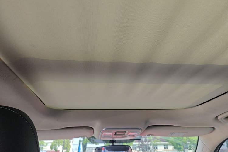 Used Geely Auto Emgrand X7 Sport 2020 1.8TD DCT Two-Wheel Drive Smart Connect 4G-Enabled Version Headliner