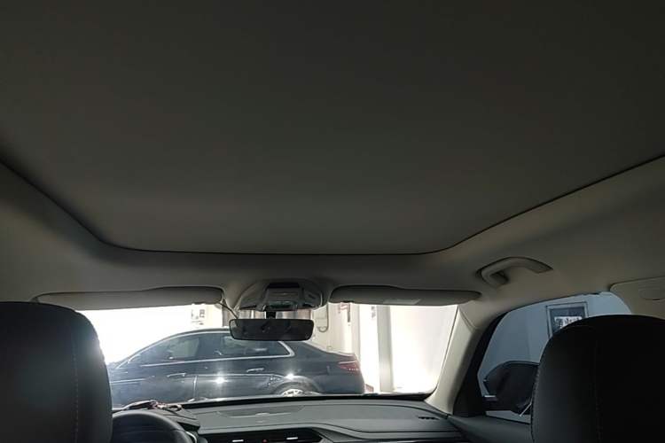 Used Geely Auto Emgrand X7 Sport 2020 1.8TD DCT Smart PRO Headliner