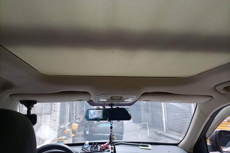 Used Geely Auto Emgrand X7 Sport 2020 1.8TD DCT Two-Wheel Drive Smart Connect 4G-Enabled Version Headliner
