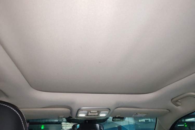 Used Geely Auto Emgrand X7 Sport 2020 1.8TD DCT Two-Wheel Drive Smart Connect 4G-Enabled Version Headliner
