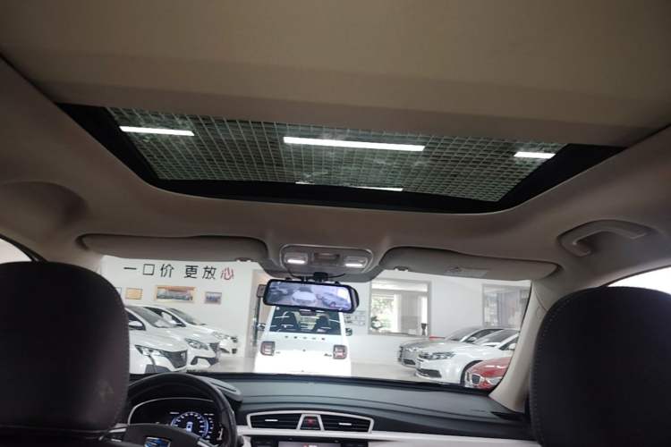 Used Geely Auto Emgrand X7 Sport 2020 1.8TD DCT Two-Wheel Drive Smart Connect 4G-Enabled Version Headliner