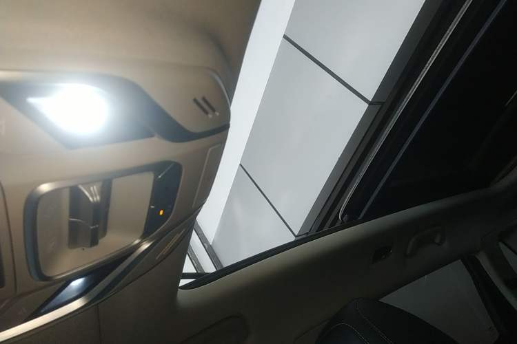 Used Geely Auto Emgrand X7 Sport 2020 1.8TD DCT ZhiZun PRO Headliner