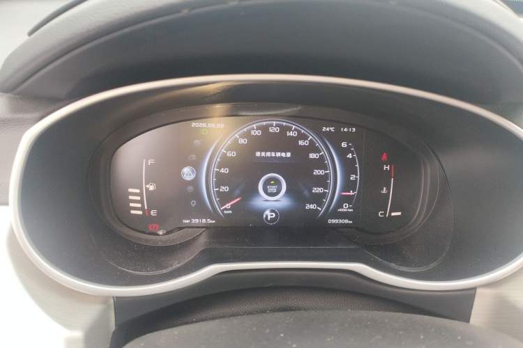 Used Geely Auto Emgrand X7 Sport 2020 1.8TD DCT Two-Wheel Drive Smart Connect 4G-Enabled Version Instrument Cluster