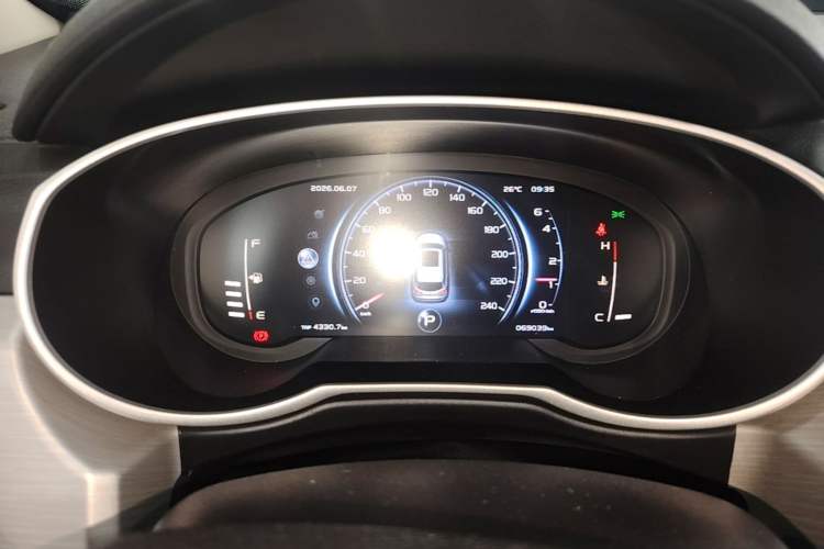 Used Geely Auto Emgrand X7 Sport 2020 1.8TD DCT Two-Wheel Drive Smart Connect 4G-Enabled Version Instrument Cluster