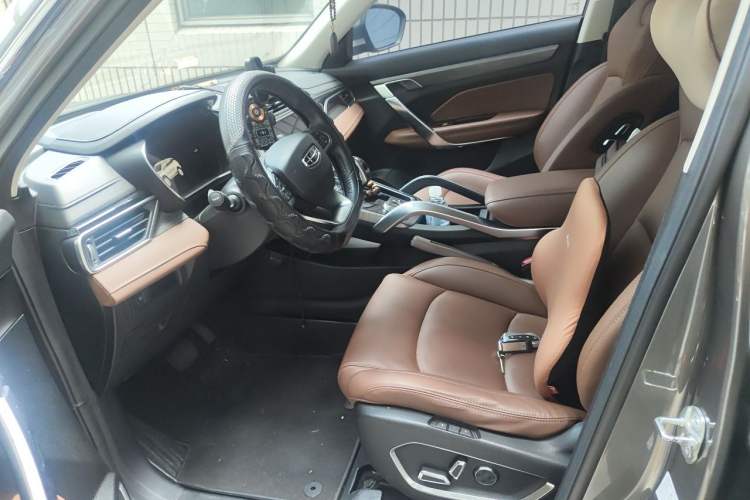 Used Geely Auto Emgrand X7 Sport 2020 1.8TD DCT Zhi Ling PRO Interior 3