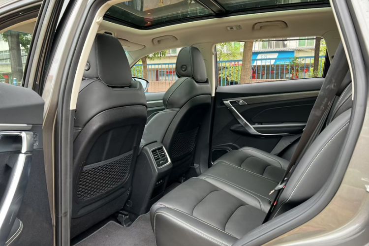 Used Geely Auto Emgrand X7 Sport 2020 1.8TD DCT ZhiZun PRO Interior 4