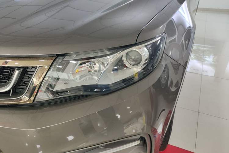 Used Geely Auto Emgrand X7 Sport 2020 1.8TD DCT Two-Wheel Drive Zhiya Model Left Front Headlight