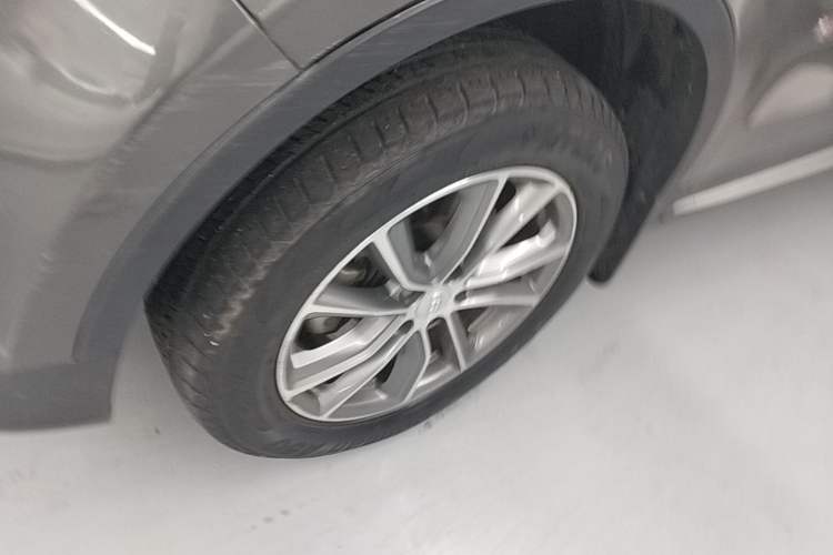 Used Geely Auto Emgrand X7 Sport 2020 1.8TD DCT Two-Wheel Drive Zhiya Model Left Front Wheel Hub