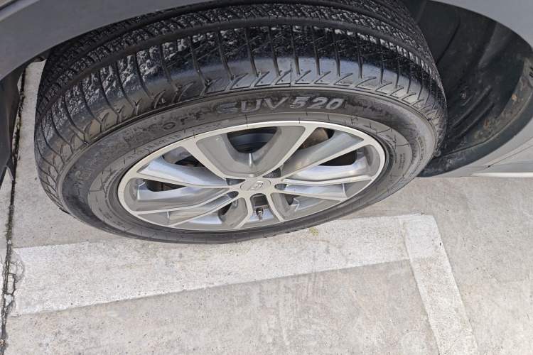 Used Geely Auto Emgrand X7 Sport 2020 1.8TD DCT Two-Wheel Drive Smart Connect 4G-Enabled Version Left Front Wheel Hub