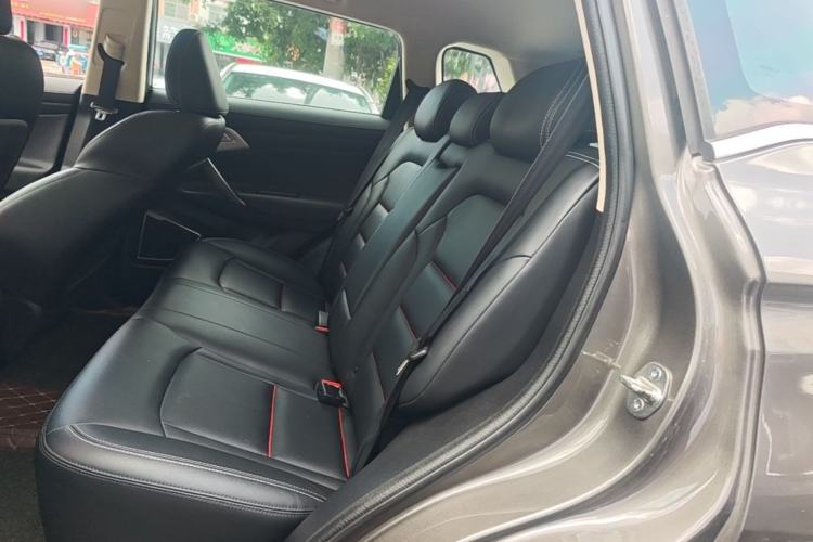 Used Geely Auto Emgrand X7 Sport 2020 1.8TD DCT Two-Wheel Drive Smart Connect 4G-Enabled Version Left Rear Seat