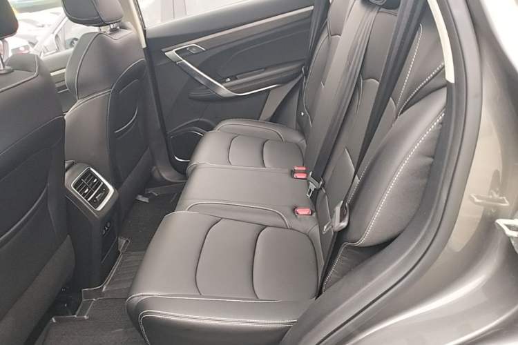 Used Geely Auto Emgrand X7 Sport 2020 1.8TD DCT Smart Connect PRO Left Rear Seat