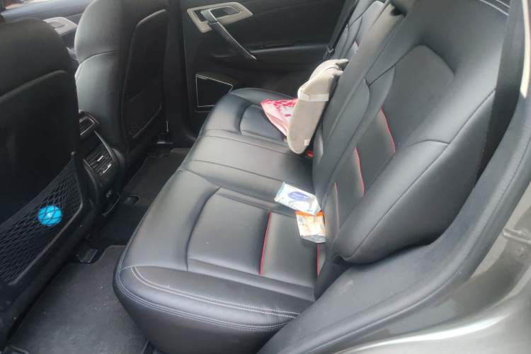 Used Geely Auto Emgrand X7 Sport 2020 1.8TD DCT Two-Wheel Drive Smart Connect 4G-Enabled Version Left Rear Seat
