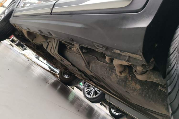 Used Geely Auto Emgrand X7 Sport 2020 1.8TD DCT Smart Connect PRO Left Side Sill