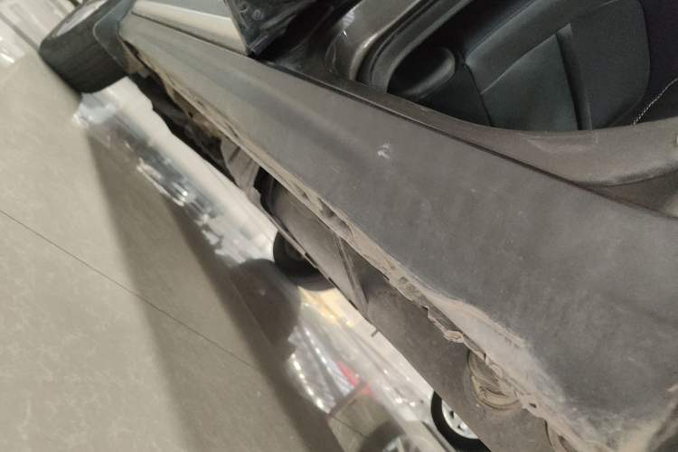 Used Geely Auto Emgrand X7 Sport 2020 1.8TD DCT Smart Connect PRO Left Side Sill