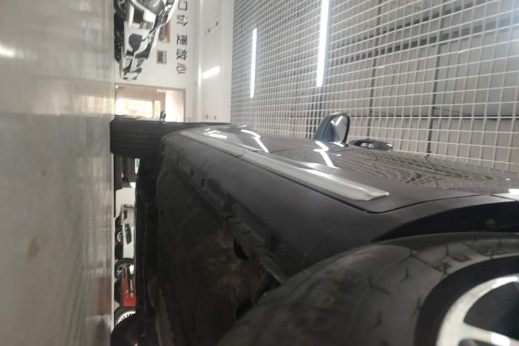 Used Geely Auto Emgrand X7 Sport 2020 1.8TD DCT Two-Wheel Drive Smart Connect 4G-Enabled Version Left Side Sill