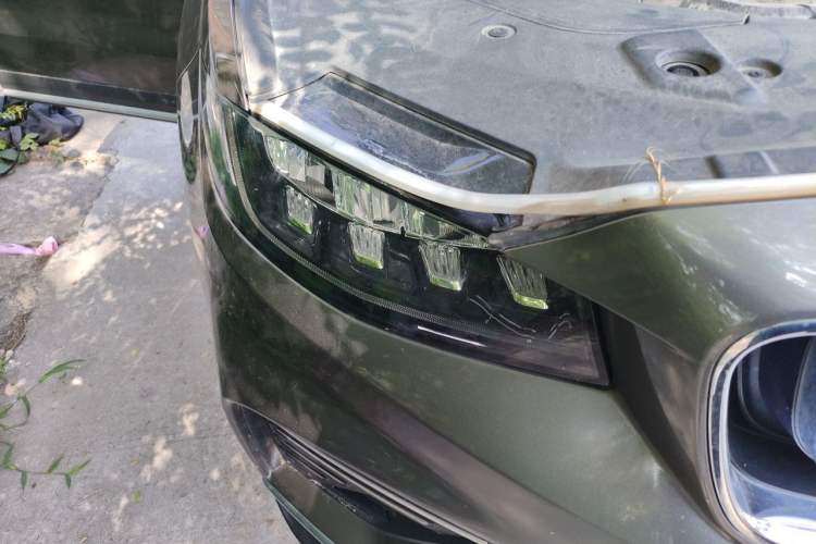 Used Geely Auto Emgrand X7 Sport 2020 1.5TD Automatic Smart Connect PRO Right Front Headlight