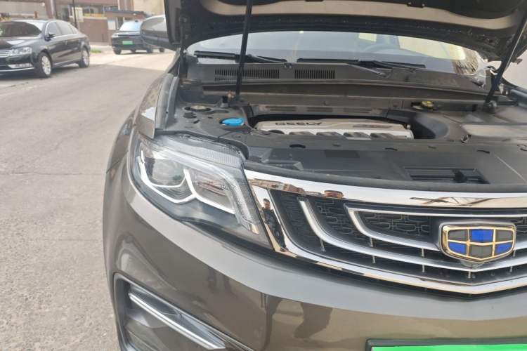 Used Geely Auto Emgrand X7 Sport 2020 1.8TD DCT Two-Wheel Drive Smart Connect 4G-Enabled Version Right Front Headlight