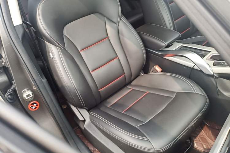 Used Geely Auto Emgrand X7 Sport 2020 1.8TD DCT Two-Wheel Drive Smart Connect 4G-Enabled Version Right Front Seat