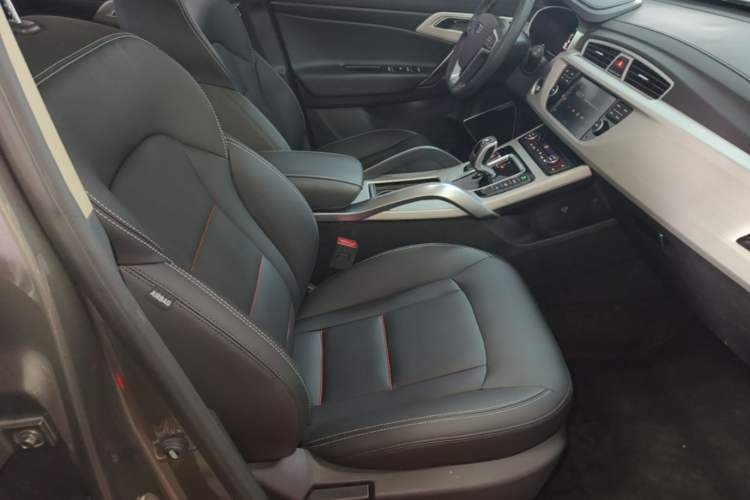 Used Geely Auto Emgrand X7 Sport 2020 1.8TD DCT Two-Wheel Drive Smart Connect 4G-Enabled Version Right Front Seat