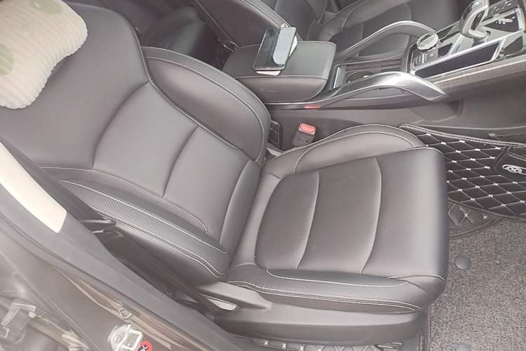 Used Geely Auto Emgrand X7 Sport 2020 1.5TD Automatic Smart Connect PRO Right Front Seat